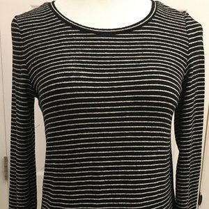 Old Navy Black&white stripe top